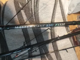 Conjunto cañas y cebadores feeder