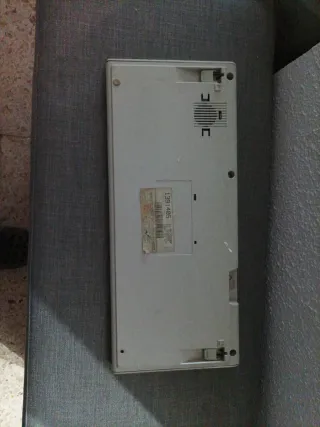 Teclado Mecánico PS2 IBM Beige