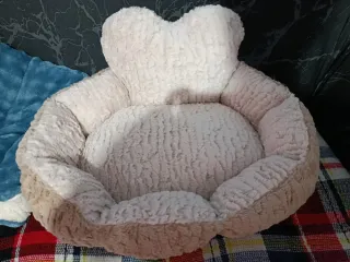 Camita y manta para mascotas