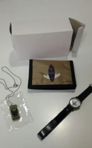 Set Kahuna: Portafoglio, Collana e Orologio