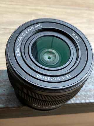 Objetivo Sony FE 28-60mm f/4-5.6