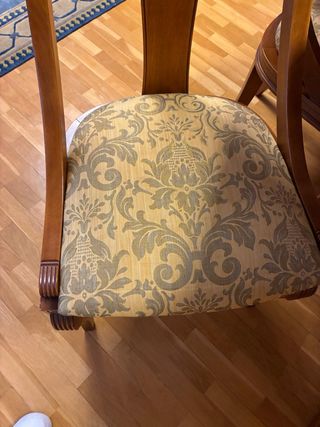 Mesa y sillas vintage de cerezo macizo