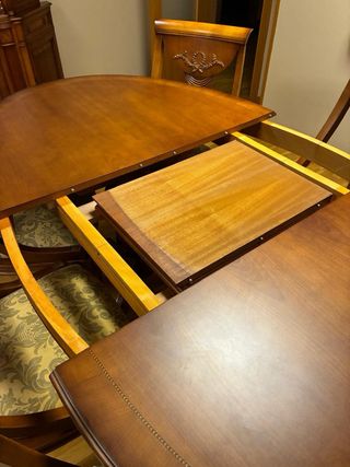 Mesa y sillas vintage de cerezo macizo