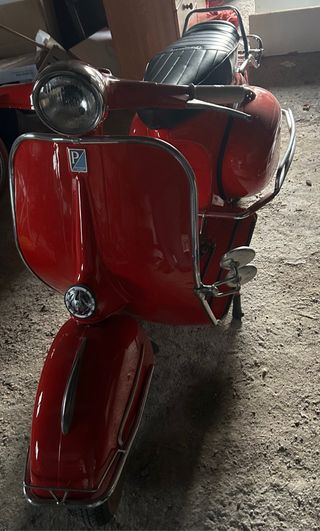 Vespa 125N 1966 Roja