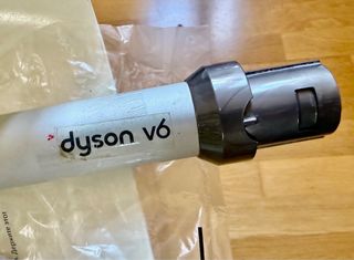 Aspiradora Dyson V6 sin cable ni bolsa (escoba)