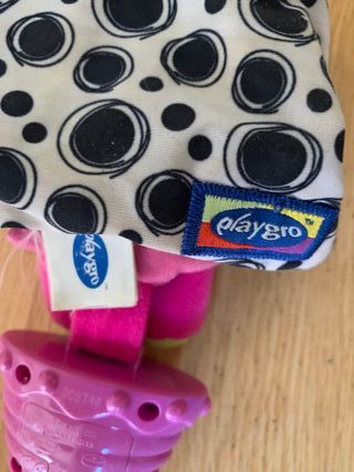 Muñeco musical Playgro