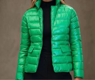 Chaqueta verde acolchada