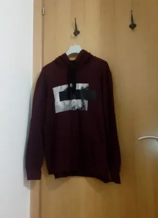 Sudadera nueva Bershka burdeos XL - 42