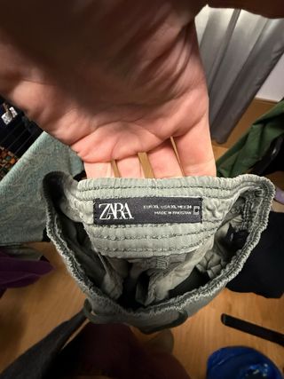Pantalón Zara Verde Talla XL