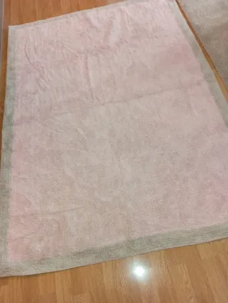 Alfombra Rosa y Gris