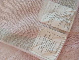 Alfombra Rosa y Gris