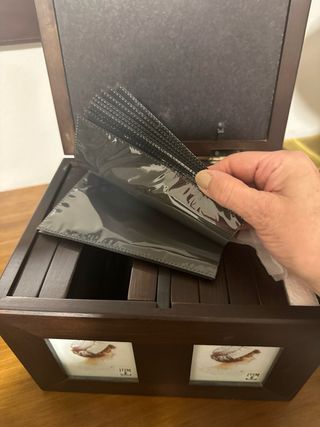 Caja de madera para guardar  fotos