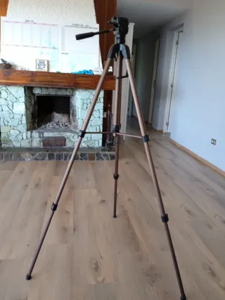 Proyector Auking Blanco con Mando