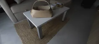 Mesa de centro blanca de madera