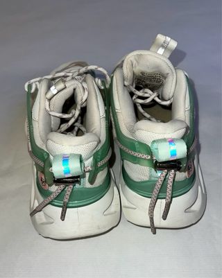 Zapatillas deportivas beige y verde talla 38