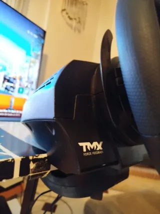 Volante Thrustmaster TMX