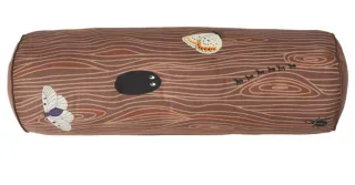 Cojín cilíndrico marrón con diseño de tronco