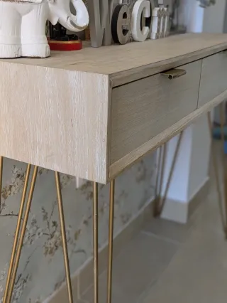 Consola recibidor madera y metal.