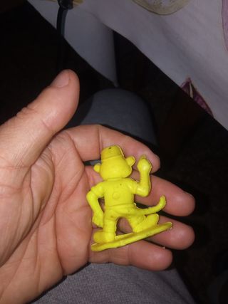 Vecchie figure gomme da cancellare