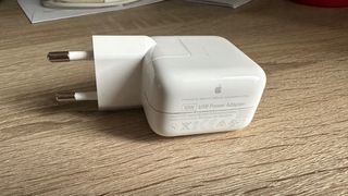Cargador Apple 10W USB Original