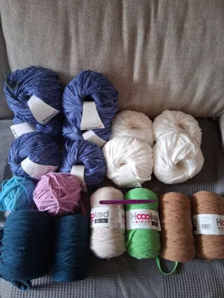 Ovillos de trapillo KATIA sin estrenar