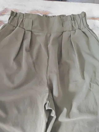 Pantalón bombacho Shein verde militar