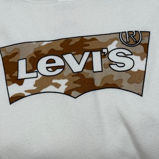 Levi’s White Hoodie Camouflage Logo Pullover