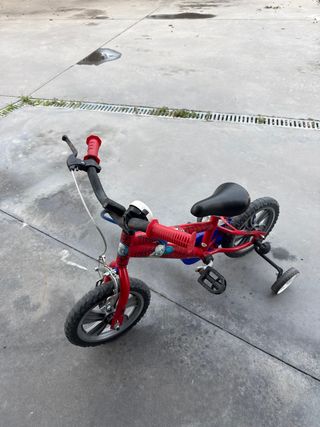 Bicicleta infantil Spiderman 3 años