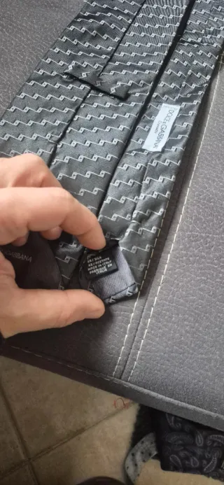 Cravatta Uomo Nera con Fantasia Argento