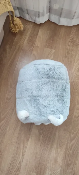 Cama Igloo para Mascotas Gris y Blanca