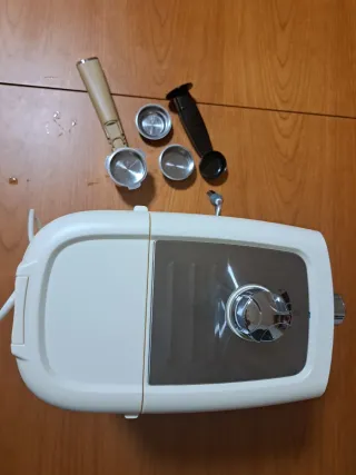 Cafetera Ufesa CE7238 cream