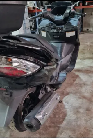 CONJUNTO DE TAPAS SUZUKI BURGMAN 400 K7