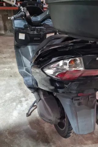 CONJUNTO DE TAPAS SUZUKI BURGMAN 400 K7