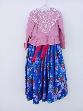 Traje completo fallera niña talla 5.