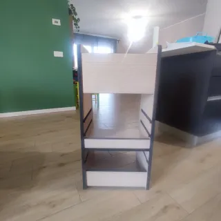 Torre Montessori in legno