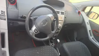 Toyota Yaris 2008