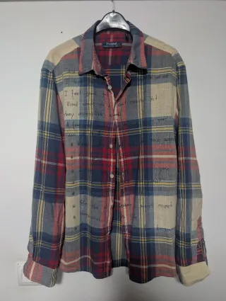 Camisa Desigual a cuadros con texto