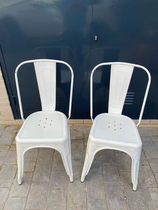Sillas de metal blancas (2 unidades)
