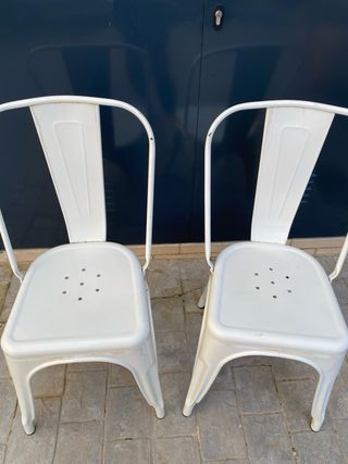 Sillas de metal blancas (2 unidades)