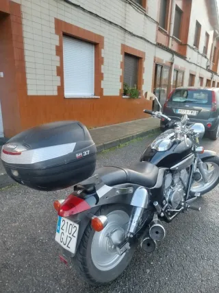 Moto Kymco Venox 250cc Custom