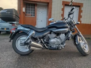 Moto Kymco Venox 250cc Custom