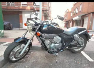 Moto Kymco Venox 250cc Custom