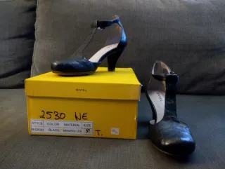 Zapatos piel BIVIEL Tira en T color negro talla 37