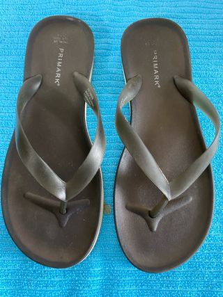 Chanclas Primark Negras Talla 37