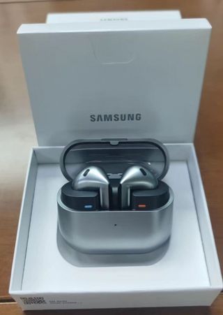 Samsung Galaxy Buds3 Plata