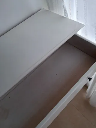 Cómoda blanca 4 cajones madera (100×98×45)