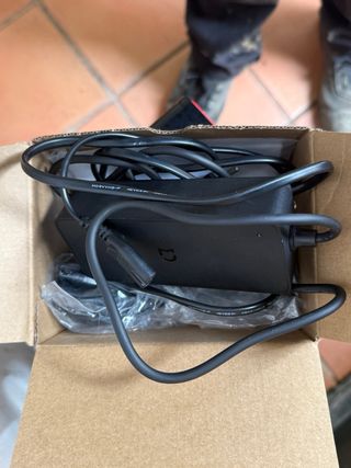 Patinete Eléctrico Xiaomi cargador Nuevo