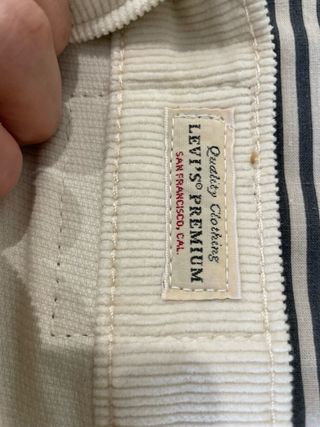 Pantalón pana Levi's beige