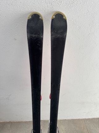 Sci Völkl con attacchi 140