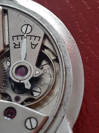 Reloj Omega Vintage Esfera Plateada